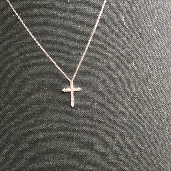14kw gold pendant and chain cross necklace - Picture 5 of 7